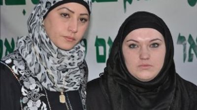 5 فتيات اسرائيليات يشهرن إسلامهن في المسجد الأقصى