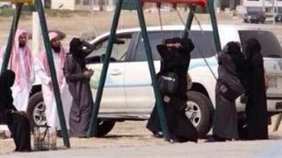 هئية الامر بالمعروف .. تمنع السعوديات من ركوب المراجيح