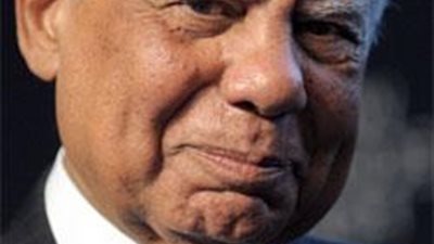 الببلاوى يعقد اجتماعا للجنة الامنية المصغرة ويطمئن على الاستعدادات الامنية