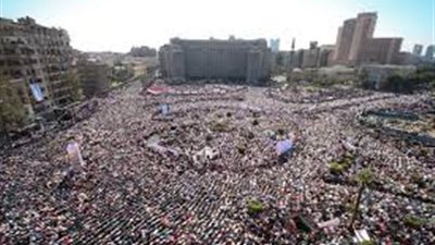 قوات الأمن  تواصل إغلاق ميداني التحرير ورابعة