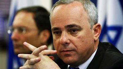 وزير إسرائيلي يهدد باجتياح غزة في حال استمرار إطلاق الصواريخ على المستوطنات