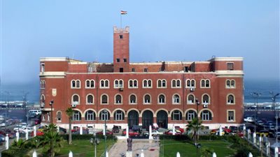 استقرار أمن الجامعة وصيانة منشآتها وتفعيل قانون تنظيم الجامعات