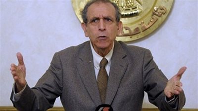 لقاء بين وزير التعليم العالي و سفير سنغافورة لبحث سبل التعاون العلمي بين البلدين
