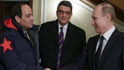 بالفيديو..سر الجاكت أبو نجمة حمراء الذي ارتداه السيسي في موسكو