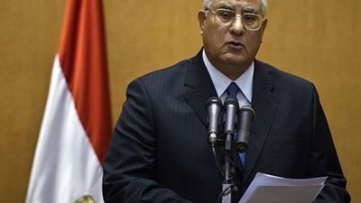 قرار جمهوري بتشكيل المجلس الأعلى للقوات المسلحة برئاسة وزير الدفاع