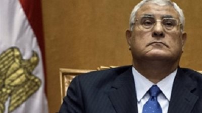 وزير التعليم العالي  والبحث العلمي علي مكتب الرئيس