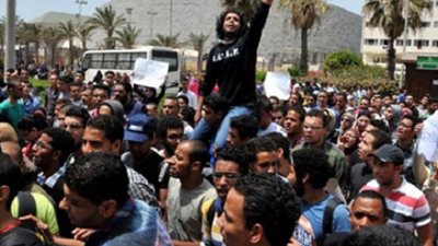 طلاب الإخوان بأزهر أسيوط يتظاهرون للمطالبة بالأفراج عن زملائهم المعتقلين
