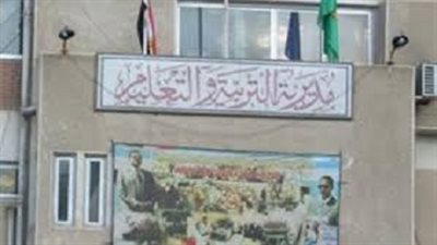 طلاب بدمياط يحطمون اثاث المدرسة ويعبثون بالكتب..والتعليم تحرير محضر شرطة