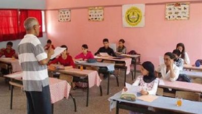 تعليم الجيزة: اولياء أمور يشكون من تحرش معلم أول بذويهم بمدرسة صفية زغلول  
