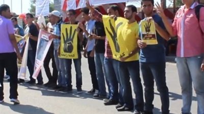 ازمة بين الأمن بجامعة الاسكندرية وطلاب الإخوان بسبب شباك الاتحاد