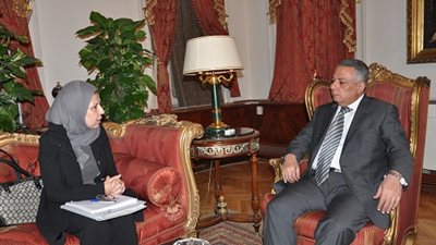 أبو النصر : إنشاء مركزين للمتسربين من التعليم في السادس من أكتوبر والعاشر من رمضان
