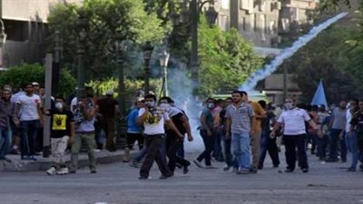 قوات الأمن تفض مسيرة للإخوان بالهرم باطلاق قنابل مسيلة للدموع