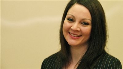 صحيفة بريطانية : والدة مدرسة بريطانية شابة ترحب بإعدام قاتل ابنتها في قطر