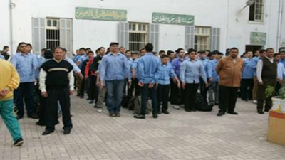 إحالة 100 معلم وإدارى بالمعاهد الأزهرية للشئون القانونية ببنى سويف