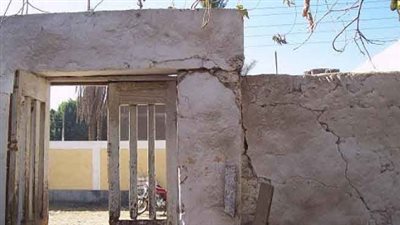 تشكيل لجنة لمتابعة إجراءات إزالة وإحلال المباني المدرسية المهددة بالانهيار
