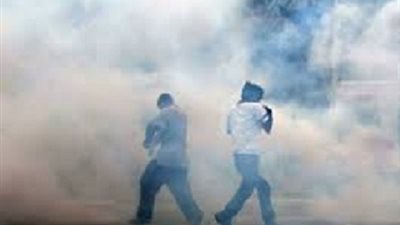 طلاب الإخوان بالأزهر يحاولون قطع طريق النصر..وقوات الأمن تطلق الغازات