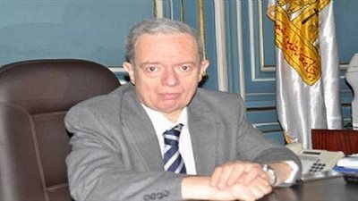 رئيس جامعة عين شمس: مجلس الجامعة متمسك باستكمال الفصل الدارسى الثانى 
