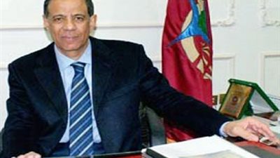 رئيس جامعة الفيوم يشهد الملتقى التوظيفي الرابع لخريجي كلية الزراعة