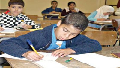 جد يسلم حفيده للشرطة باسوان لانه ذبح زميله بسادسة ابتدائي