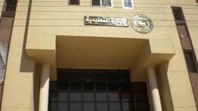 تعطل تكييف ادارة البياضية بالاقصر والمبني مصمم بدون مراوح