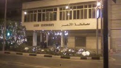 المتعاقدون في الاقصر اكلو الفسيخ علي النوتة