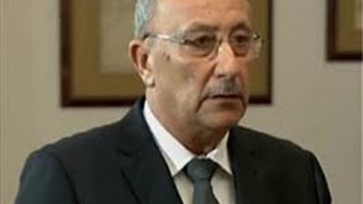 محافظ اسوان : يجري الانتهاء من طرق برية دولية بين مصر والسودان