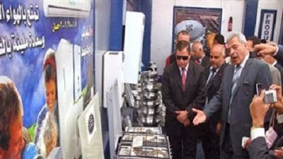 محافظ دمياط ونائب وزير الانتاج الحربي يفتتحان معرض الإنتاج الحربي بدمياط