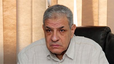 محلب مع خريجي 3 جامعات أجنبية يؤكد : ثروة مصر في عقول أبنائها