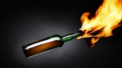 العثور 23 زجاجة مولوتوف خلف كلية دار العلوم بجامعة المنيا