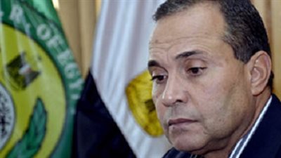 محافظ الاسماعيلية يتابع القافلة التعليمية للمراجعات النهائية