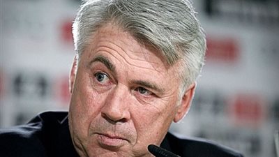 أنباء عن رفض انشيلوتى عرضا بـ 18 مليون يورو لتدريب مانشستر يونايتد