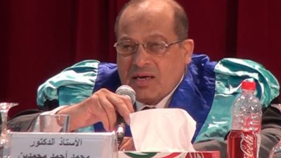 جامعة قناة السويس تُكرم 127 من الحاصلين علي الماجستير والدكتوراه