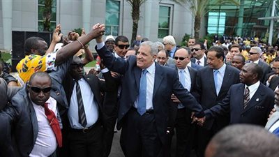 استقبال غير مسبوق لمحلب والوفد المصري في غينيا الاستوائية