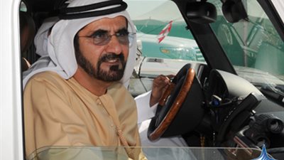 محمد بن راشد يشهد حفل تخريج الدفعة 17 بالجامعة الامريكية   بدبي