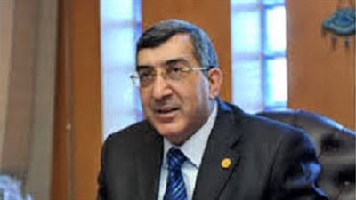 رئيس الوزراء يصدر قراراً بالتجديد لرئيس الهيئة العامة للاستثمار لمدة عام