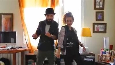 بالفيديو .. نصف دستة شبان فى السجن بسبب اغنية