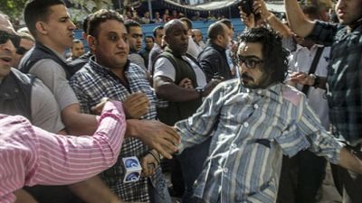 علي بيجامة :السيسي لم يعطيني نظارتي .. ورحت أسأله علي الغلابة  فخدت 