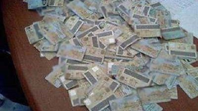 القبض علي تلميذ اخواني عمره 12 عاما وبحوزته 121 بطاقة رقم قومي بها اخطاء