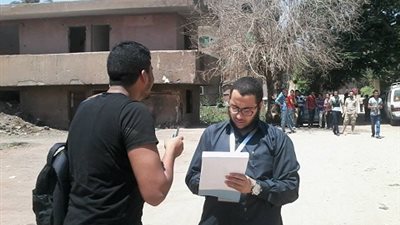 الاسلحة البيضاء شعار لجنة الحوامدية في الامتحانات