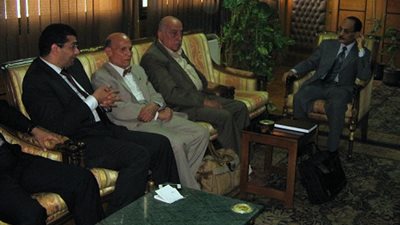 رئيس جامعة أسيوط يؤكد على أهمية التبادل العلمي و الثقافي بين مختلف الجامعات