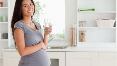 أجازة الوضع للمرآة العاملة بصفه دائمة أو بنظام التعاقد
..وساعات العمل اليومية لـ 