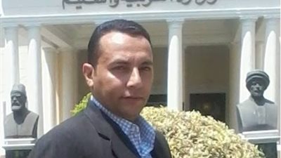 وفائي يطالب التعليم بتخصصات جديدة بمدرسة السلطان العويس الفنية المتقدمة بمدينة العاشر