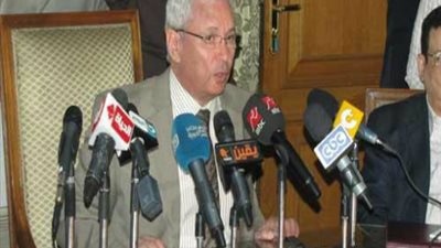 وزير التعليم العالى يناشد طلاب الثانوية العامة التدقيق فى إختيار الرغبات لصعوبة التحويلات هذا العام