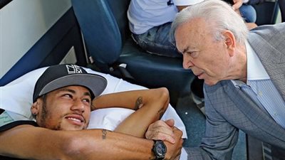 بالفيديو ..نيمار في اول ظهور له 