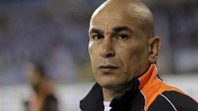 اتحاد كرة القدم الأردني يجدد عقد المدير الفني حسام حسن