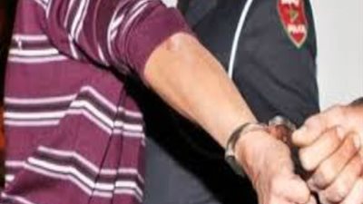 شاب عشريني يقتل أباه و يحرق جثته