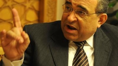 حفظ البلاغ المقدم من مصطفي الفقي ضد رئيس الجامعة البريطانية