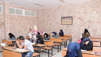 اعتماد شهادات الطلاب الحاصلين علي الثانوية الليبيبة ..بسبب الاوضاع الامنية