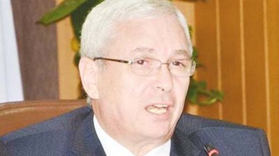 وزير التعليم العالي : سيتم عرض تعيين رؤساء الجامعات والعمداء علي الرئيس