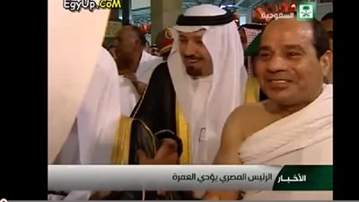 بالفيديو ..شاهد موكب تأمين «السيسي» أثناء سعيه حول «الصفا والمروة»